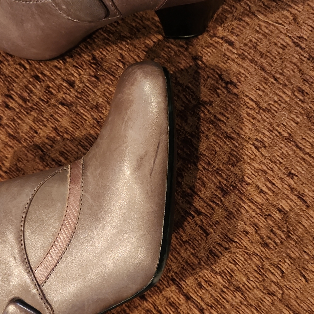 Clarks Booties - Picture 6 of 6